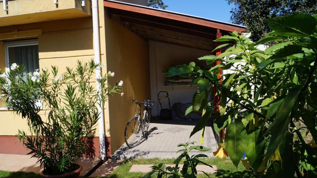 Akacia Apartment - Free Inside Parking, 2 Bedrooms, Garden, Next To Centre Budapest Exterior photo